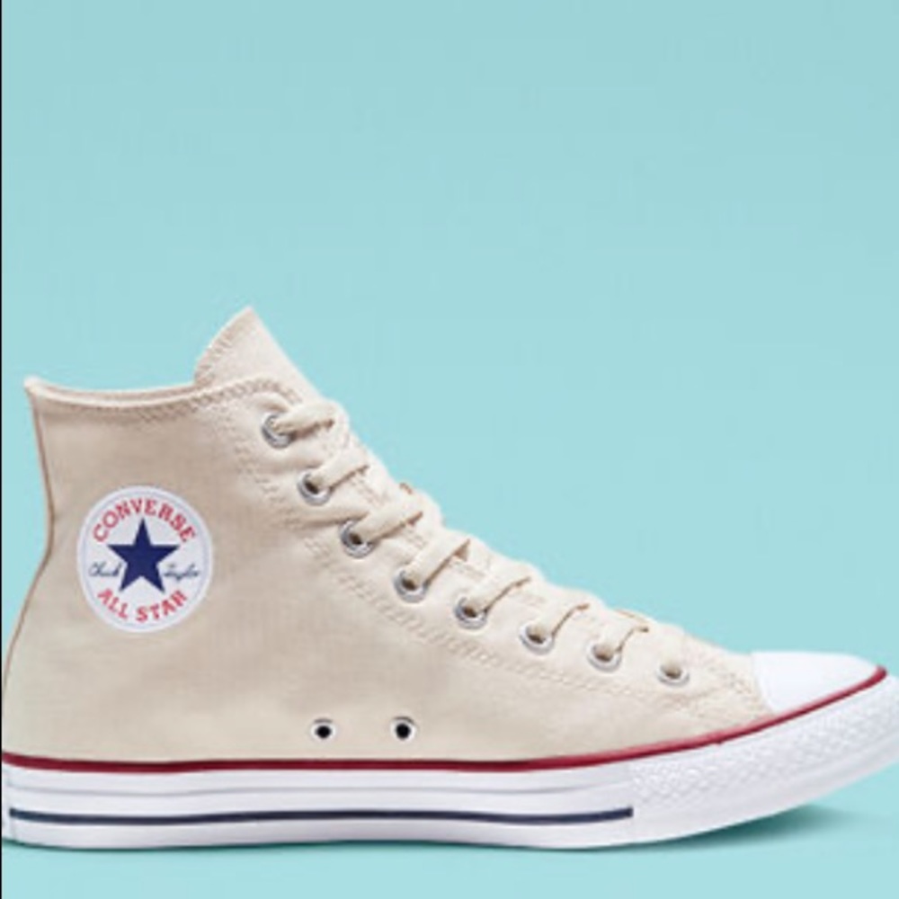 NEW CREAM CONVERSE HIGH TOPS